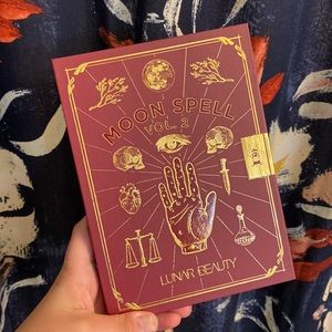 Lunar Beauty Moon Spell Vol. 2 Palette